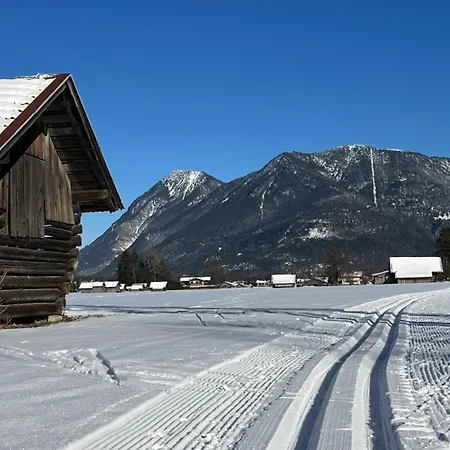 Ferienwohnung Theresia Garmisch-Partenkirchen Exterior photo